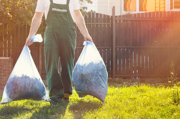 Best Yard Waste Removal  in Belleair Bluffs, FL